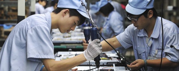 Actividad industrial de China cae en julio a un mínimo de 15 meses