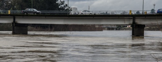 Caudal de río Rahue en Osorno alcanzó nivel rojo tras intensas precipitaciones
