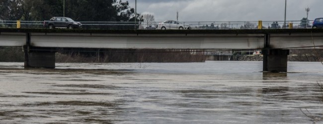 Caudal de río Rahue en Osorno alcanzó nivel rojo tras intensas precipitaciones