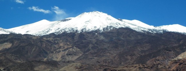 Sernageomin informa de leve sismo en volcán ubicado en la Región Metropolitana