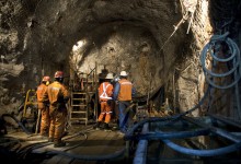 Ministra Williams conmemora Día del Minero con trabajadores de Codelco Andina