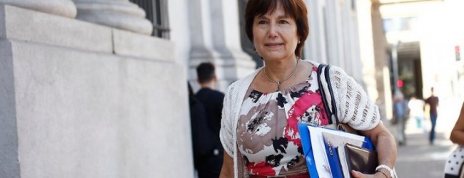 Senadores expresan su molestia a Carmen Castillo por retraso en construcción de hospitales