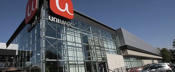 Errázuriz vende ex activos de Unimarc: licitó centro de distribución y sumaría supermercados