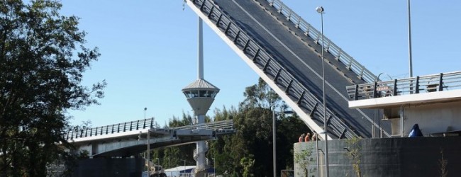 MOP asegura que reparación de puente Cau Cau se realizará con fondos nacionales