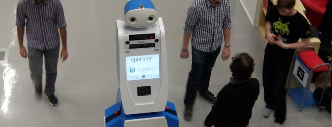 KLM prueba su robot Spencer en el Aeropuerto de Amsterdam