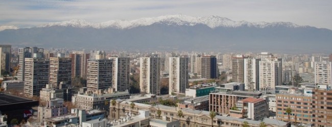Precios de departamentos en Santiago aumentan más del doble que los de casas