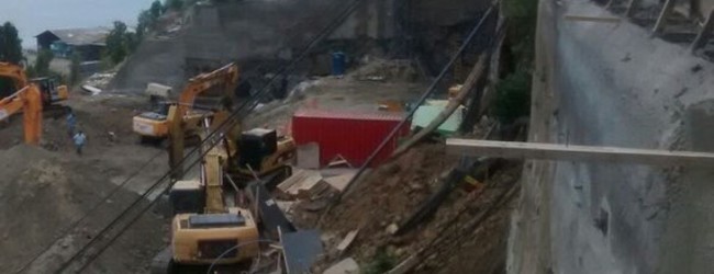 Exigen a constructora hacerse cargo por graves daños tras socavón en cerro de Valparaíso