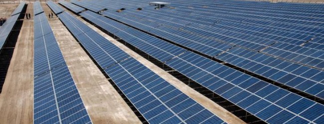 Francia financiará con 60 millones de euros construcción de planta solar en Bolivia