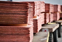 Mayor aumento de inventarios de cobre en 17 años amenaza el repunte del metal