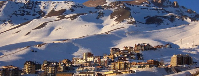 Centros de esquí construyen nuevos edificios y amplían oferta