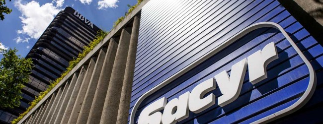 Inundaciones en Santiago golpean a la constructora Sacyr en España y sus acciones caen en la bolsa de Madrid