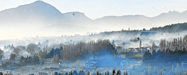 Coyhaique lidera ranking OMS de contaminación: ciudad suma 23 episodios críticos este año