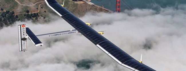 Avión Solar Impulse pospone despegue de El Cairo por enfermedad del piloto