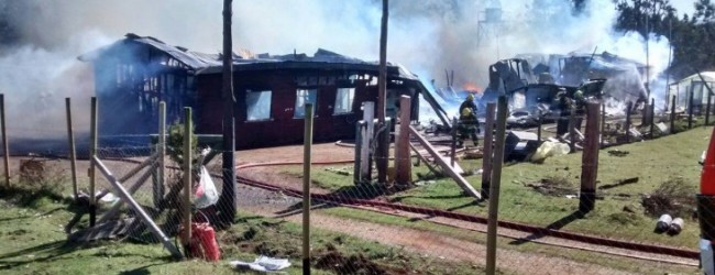 Los Ríos: Comienza construcción de escuela Los Pellines tras incendio del año pasado