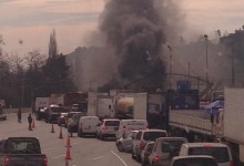 Vendedores se manifiestan en sector de Angostura por construcción de nuevo peaje