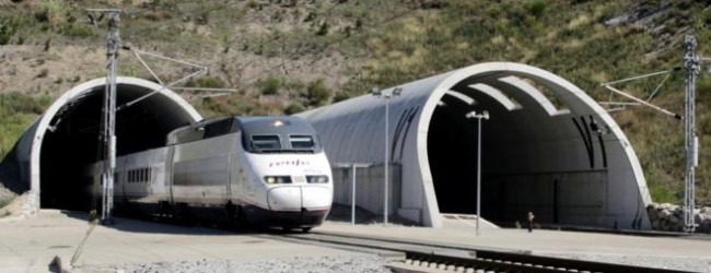 España y Francia rescatan el túnel que une sus trenes AVE