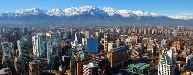 Santiago cae al quinto puesto entre las urbes de la región con mayor inversión inmobiliaria