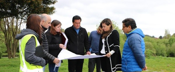 Entregan terrenos para construcción de restaurant en parque Pleistocénico de Osorno