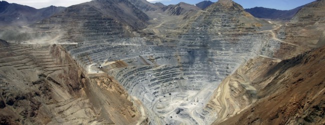 Confianza empresarial sube en enero impulsada por minería y comercio