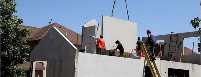 En Chile construyen cuatro casas por día utilizando robots