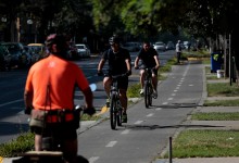 Municipio de Valdivia por retrasos en ciclovías: debe ser por vacaciones en Santiago