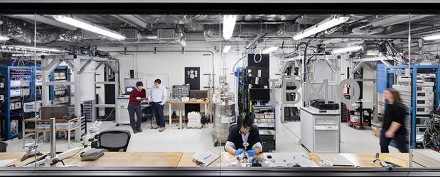 IBM prepara la construcción del primer ordenador cuántico universal