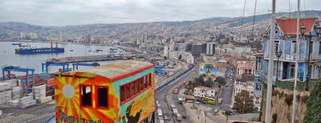 Vecinos de Valparaíso exigen renuncia de director de Obras Municipales
