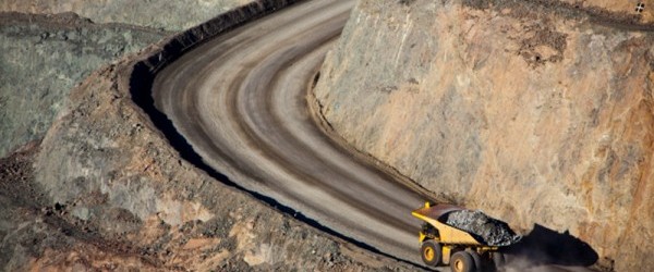 Royalty de la minería privada alcanza su nivel más bajo, tras caer 23% en 2016