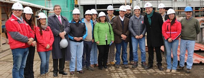 Autoridades regionales y comunales visitaron construcción del Liceo C-14 de Lonquimay