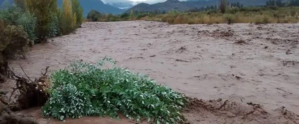 Diputada oficia al MOP por lentitud en construcción de defensas fluviales en la región
