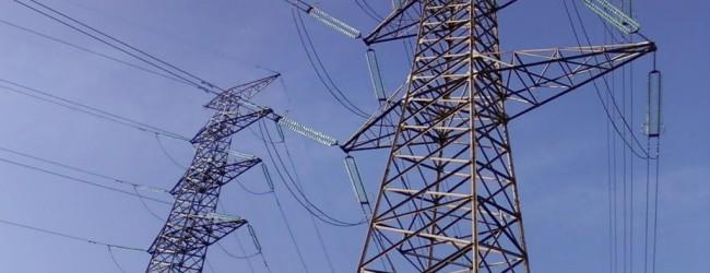 Reforma a distribución eléctrica incluirá nueva tarificación y buscará reducir tamaño de obras