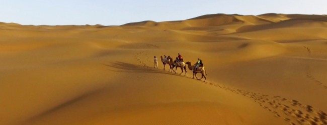 China quiere construir un colosal túnel de 1000 kilómetros que transformaría el desierto de Xinjiang en California