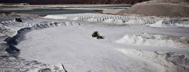 SQM entregaría 25% del litio producido a industria nacional si llega a acuerdo con Corfo