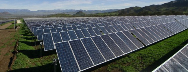 Precios y fomento a renovables: las prioridades de los chilenos en energía