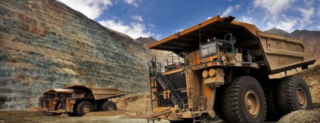 Millonarios bonos por término de conflicto en minería se asoman ante mejor precio del cobre