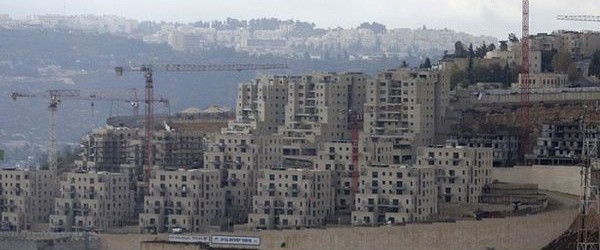 Denuncian que Israel construirá 5.700 asentamientos ilegales en Cisjordania