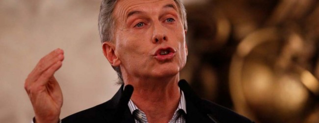 Tras 15 años Macri vuelve a pedir ayuda financiera al FMI para calmar crisis cambiaria