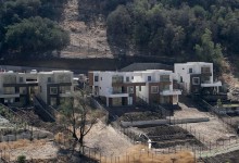 Cota mil on fire: Lo Barnechea ve riesgos para inmobiliarias en fallo de Contraloría que invalidó permisos de edificación