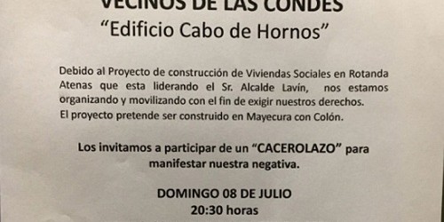 Residentes protestan contra Lavín por construcción de viviendas sociales en Rotonda Atenas