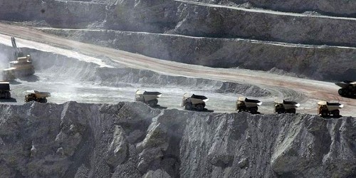 Sindicatos de Chuquicamata cumplen advertencia e inician paro divisional