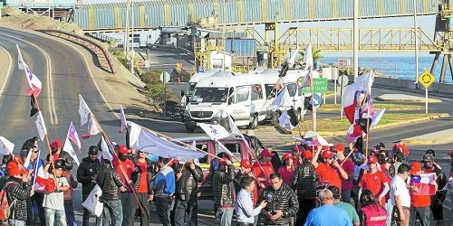 Escondida ofrece alza de 1,5% en salarios y bonos y préstamos por hasta $31,6 millones