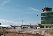 Aeropuertos de Chile: ¿Hay infraestructura suficiente para enfrentar el aumento de los vuelos tras la rebaja en las tasas de embarque?