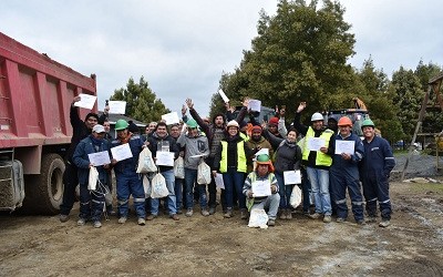 Hogar+ capacita a 318 trabajadores de la construcción en medidas de ahorro energético en regiones de Los Ríos y Los Lagos