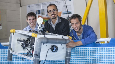 Científicos chilenos crean el primer robot submarino de bajo costo