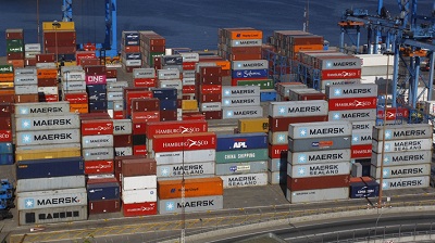 Trabajadores portuarios aceptan propuesta de la empresa TCVAL y hoy levantan bloqueo en terminal de Valparaíso