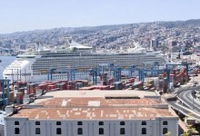 Paralización «indefinida» de trabajadores mantiene dos terminales del puerto de Valparaíso cerrados