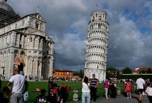 Informe revela que la emblemática Torre de Pisa está cada vez menos inclinada