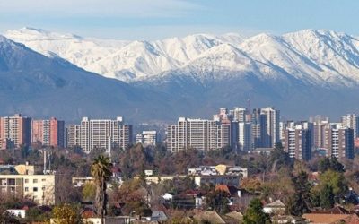 Chile revierte tendencia a la baja en libertad económica y sube dos puestos en ranking global