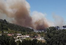 Onemi mantiene ocho Alertas Rojas y reporta aumento a 50 viviendas destruidas por incendios forestales en el sur del país
