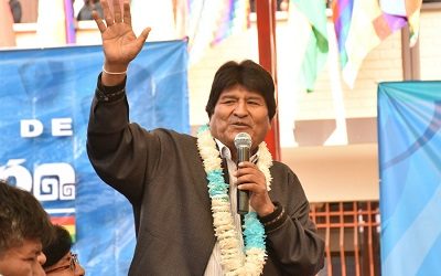 Evo Morales no se queda atrás y Bolivia se asocia con firma china para desarrollar millonarios proyectos de litio